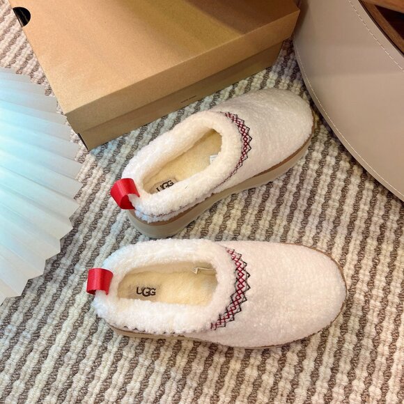 Tazz UGG Braid Fur Clog Platform Slippers - Picture 9 of 9